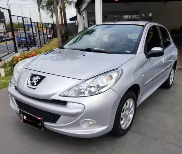 Peugeot 207 XR Sport 1.4 Flex 8V 5P 2012