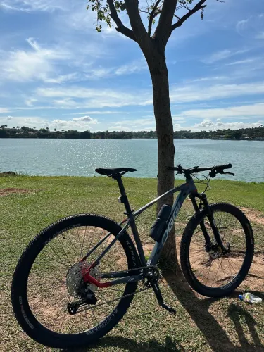 BICICLETA OGGI Big Wheel 7.2 Aro 29 2024 - Excelente Estado