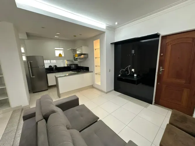 Apartamento sala e quarto reformado à venda em Copacabana Próximo ao metrô Cardeal Arcover