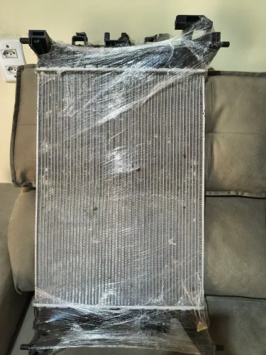 Vende se Radiador novo para carros! Ônix,Spin,Cobalt