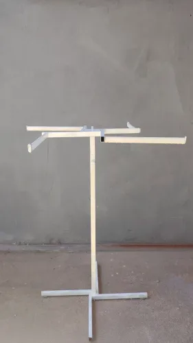 Expositor arara de ferro pra vender logo