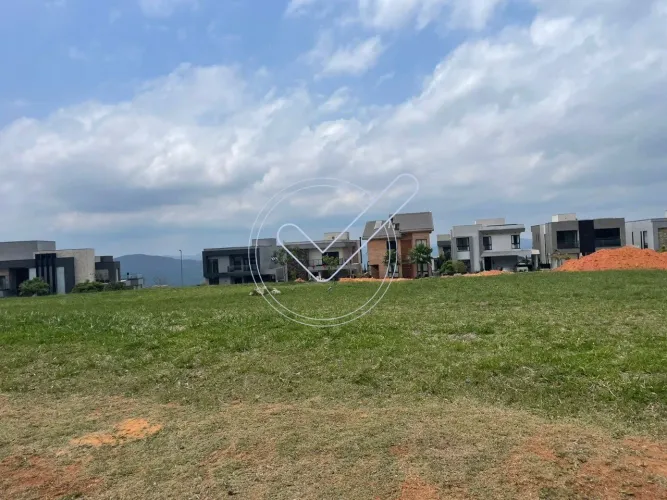 Terreno à venda no Condomínio Altavis