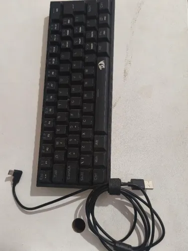 Teclado mecânico REDRAGON FIZZ RGB 60%
