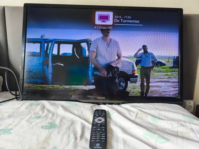 VENDO TV PHILIPS 32" 