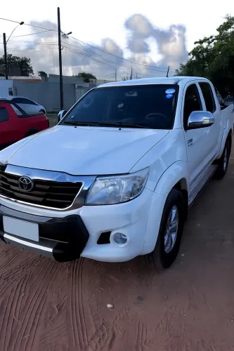 Toyota Hilux CD SRV 4X4 2.7 Flex 16V Aut. 2015