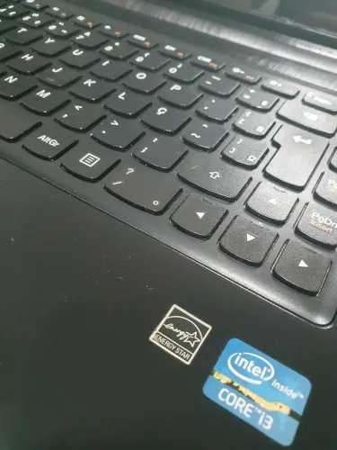 Notebook Lenovo Core i3 Touch Screen top
