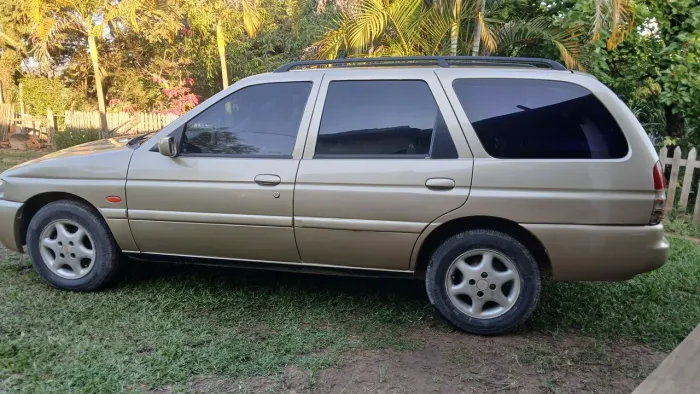 Ford Escort GLX 1.8i 16V 4P 1999