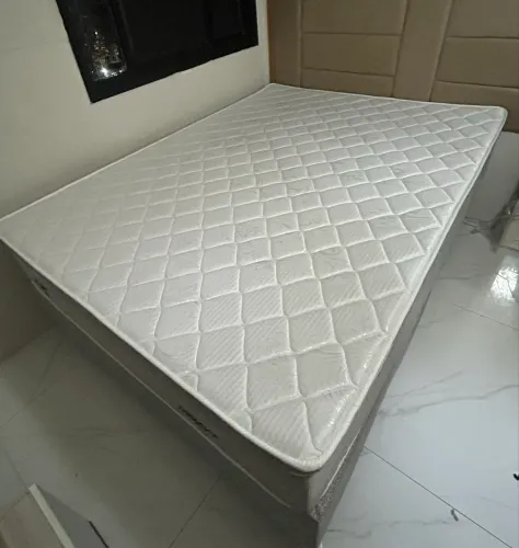 Conjunto de cama box casal espuma Vogue D 45 ótima qualidade, perfeito estado