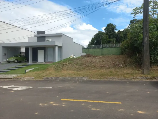 ?LOTE NO CONDOMÍNIO QUINTA DAS MARINAS (PONTA NEGRA) ?