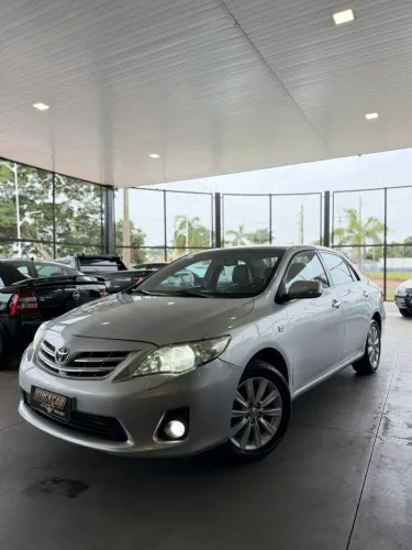 Toyota Corolla Altis 2.0 Flex 16V Aut. 2012