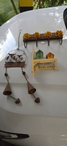 Kit decoração com tres lindas peças: cabideiro, mobile de ferro e casinha bem vindo.