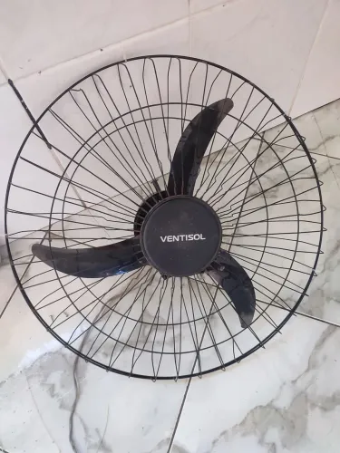 Vendo ventilador tufão de parede funcionando normalmente retirar em José de Anchieta na