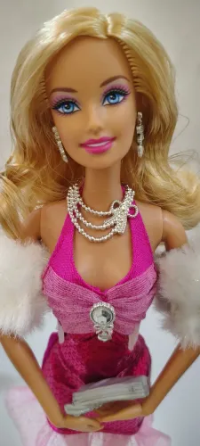 (RESERVADA - NÃO COMPRE) Barbie Fashionista Glam 2009