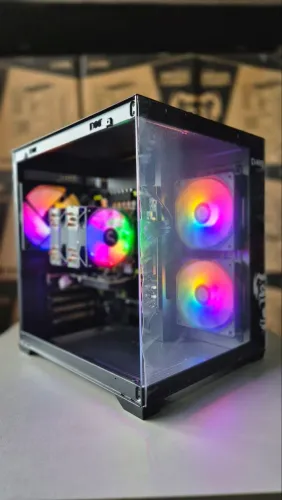 PC GAMER Intel Xeon 2680 V4 Gt210 1GB 8GB 16GB DDR4 SSD NVMe M.2 256GB?