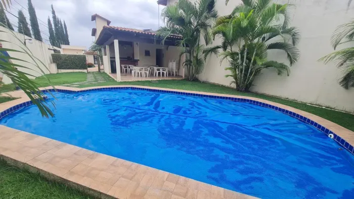 SOBRADO À VENDA CONDOMINIO MONT BLANC II SANTA GENOVEVA