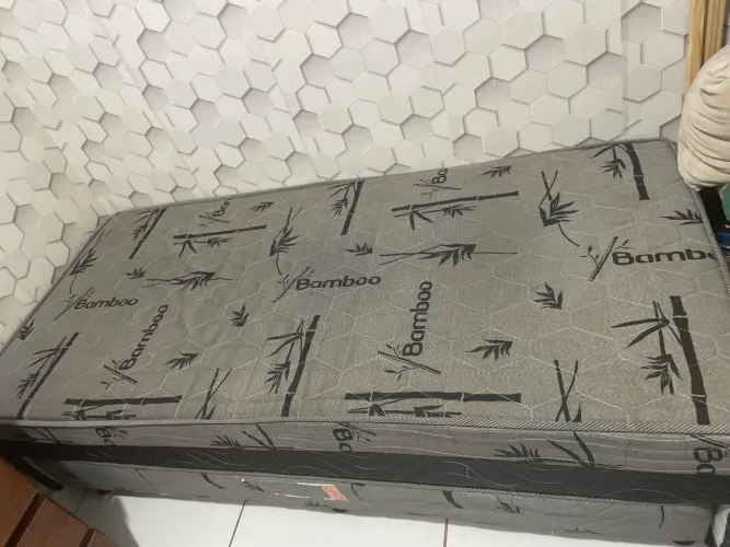 Cama de solteiro dupla