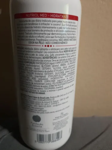 Vende-se hidratante intensivo anticoceira "Nutriol Med"