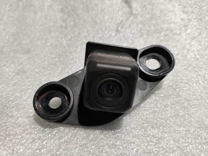 Câmera ré original Toyota Hilux 2016 a 2024 867900K020