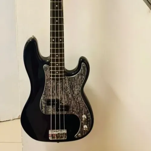 Contrabaixo Squier Affinity 4c PB