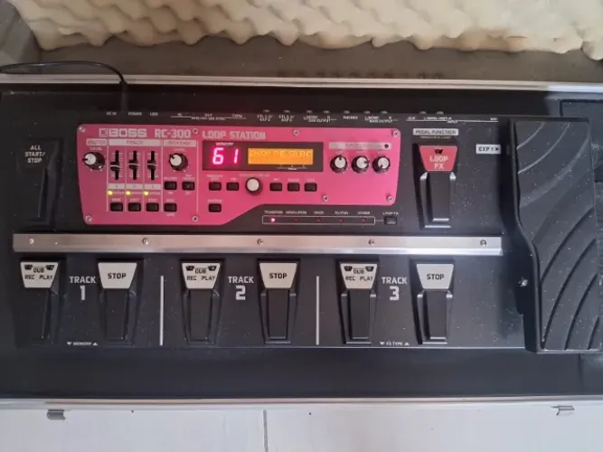 PEDALEIRA LOOPER RC 300 BOSS