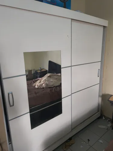 Guarda roupa usado