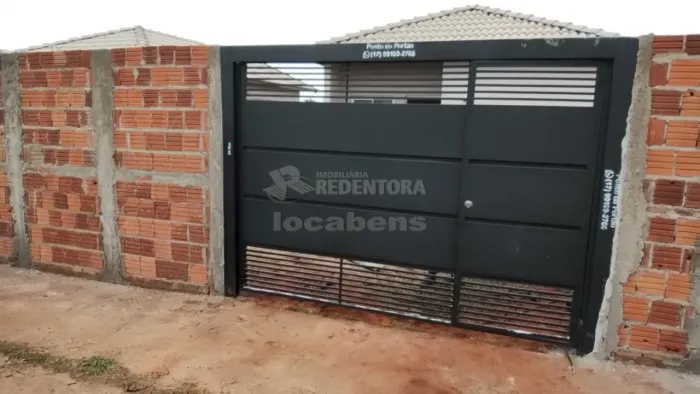 Casa localizada no Residencial Gumercindo de Seta com 2 Dormitórios e 2 vagas de garagem.
