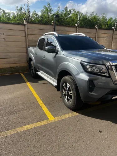 Nissan Frontier XE CD 4X4 2.3 Bi-TB Diesel Aut. 2024