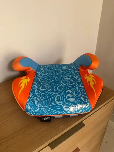 Assento de Elevação de carro Fisher Price - Hot Wheels