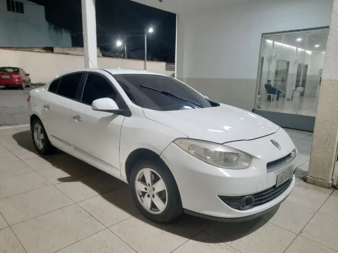 Renault Fluence Sed. Dynamique 2.0 16V Flex Mec. 2014