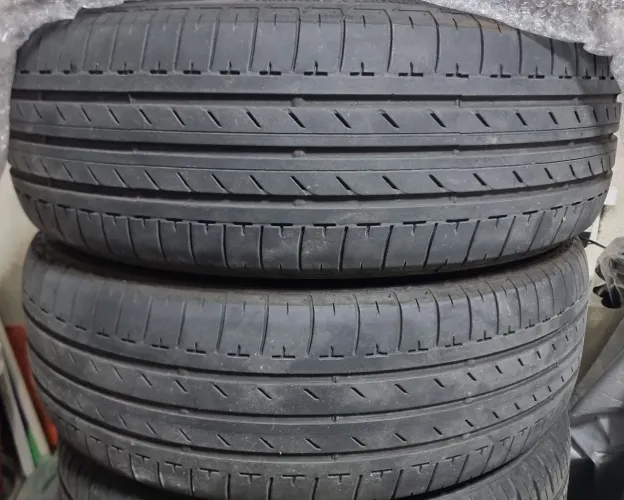 Par de pneus Bridgestone 206 60 16