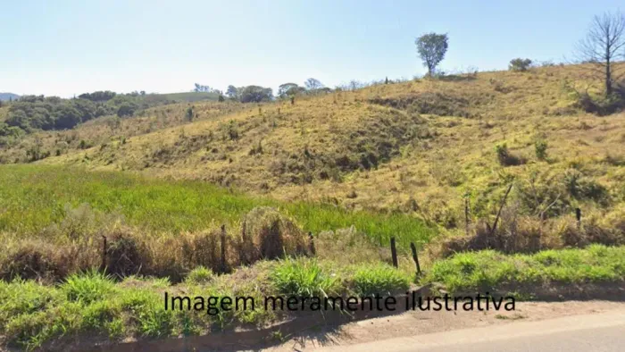 Leilão - Comercial - De R$4.700.000,00 Por R$2.350.000,00