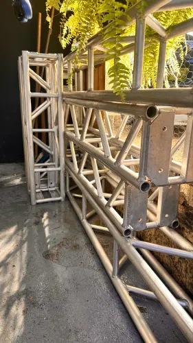 Box truss estrutura alumínio Q25 oportunidade