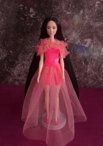 Barbie Asiática - Cabelos SUPER longos