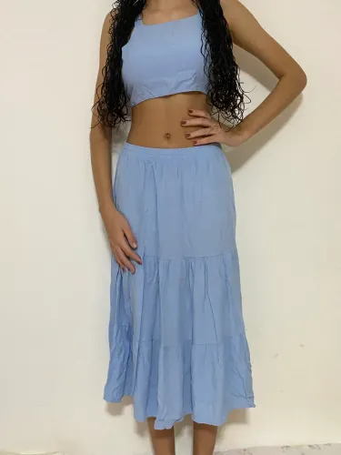 Conjunto de blusa e saia longa