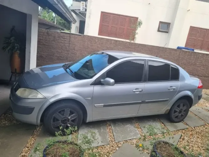Renault Megane Sedan Dynamique 2.0 16V Aut. 2008