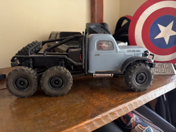 RC 1/16 6x6 usado poucas vezes