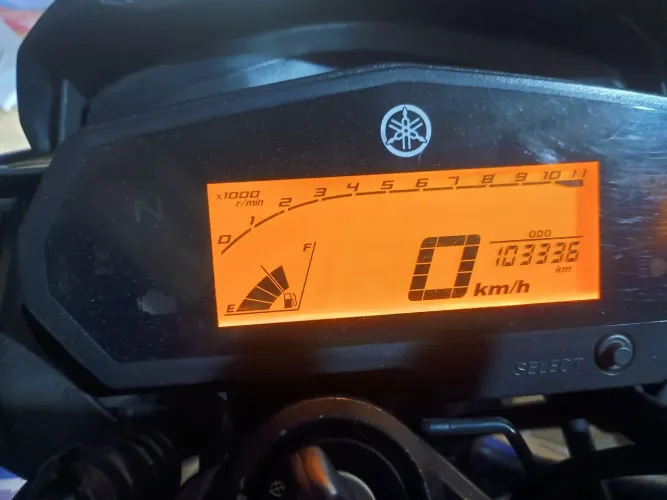 Excelente moto pronta para viajar com segurança