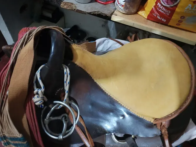 Vende se cela