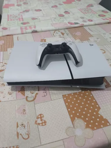 Console Playstation 5 slim, edição digital 825gb branco