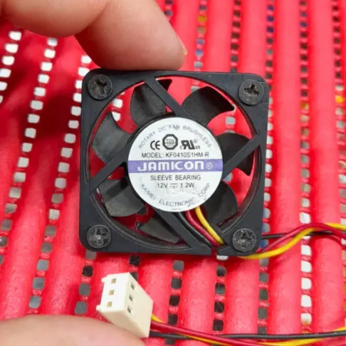 Mini cooler usado para pc