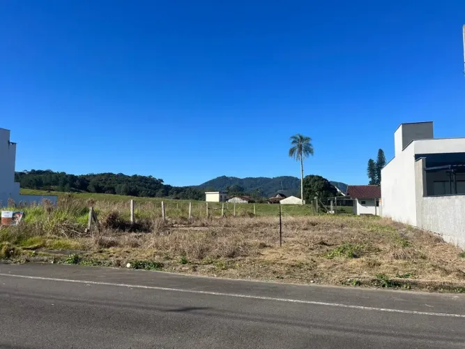 Terreno a Venda no Bairro Três Rios do Norte em Jaraguá do Sul