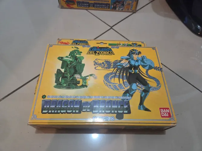 Shiryu de Dragão Cavaleiros do Zodiaco Bandai