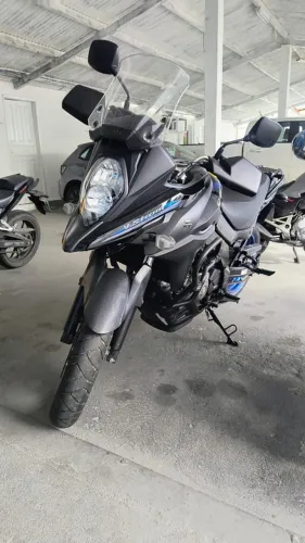 Vendo Moto Suzuki V-Strom 650 XT