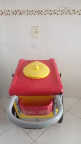 Vendo carrinho barato pra vender rápido.