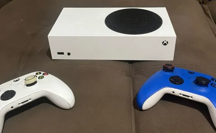 XBOX SERIES S - 521GB - FUNCIONANDO PERFEITAMENTE.