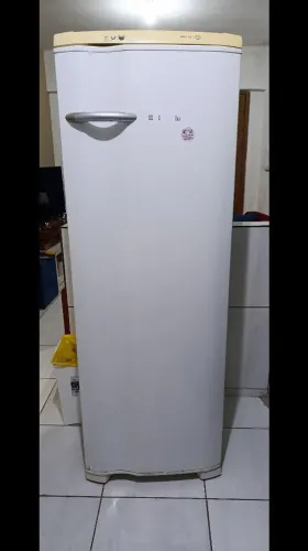 Geladeira para arrumar