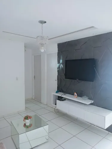 Apartamento 2/4 com varanda