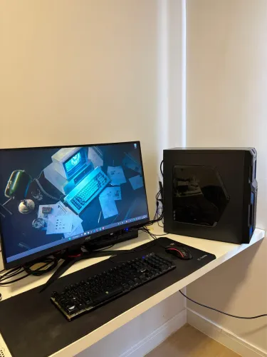 PC Gamer Completo: Ryzen 5 5600 | RX 6600 8GB | 32GB RAM | B550M | Monitor AOC 244hz Curvo