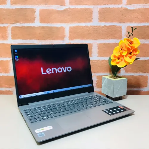 Notebook Lenovo i5 de 10ª Geração/ Ram 8GB/ Ssd 256GB/ Placa Intel Graphics 4GB
