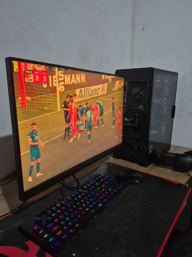 Monitor evnia Philips 180hz 0,5 24p com teclado redragon e mouse redragon 